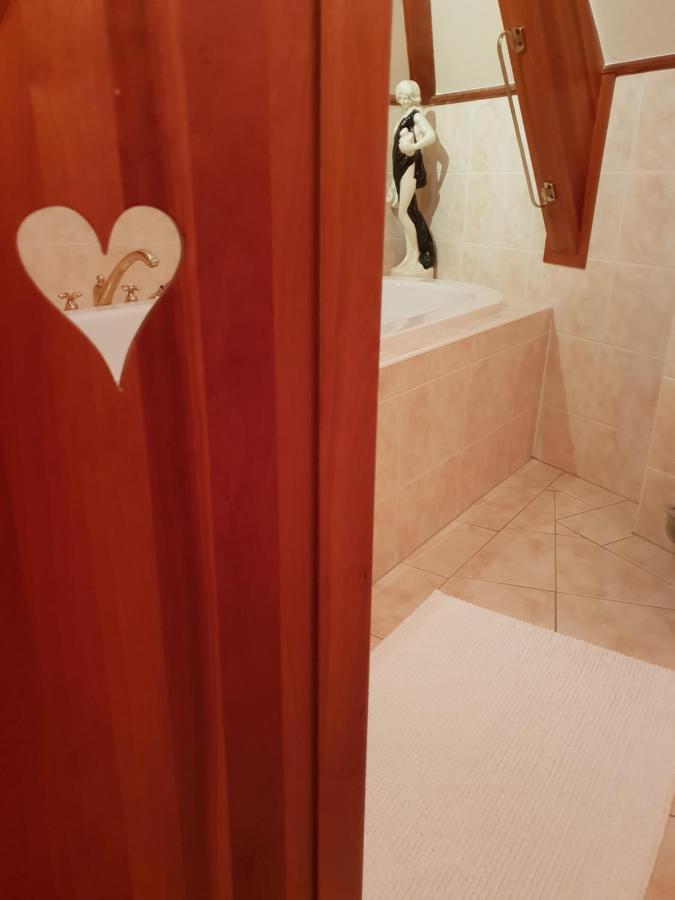 Boetiek Hotel Marum Bagian luar foto